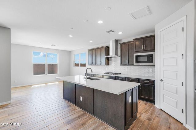 25109 N 171ST Avenue, Surprise, AZ 85387