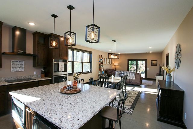 18496 Walden Avenue, Hutchinson, MN 55350