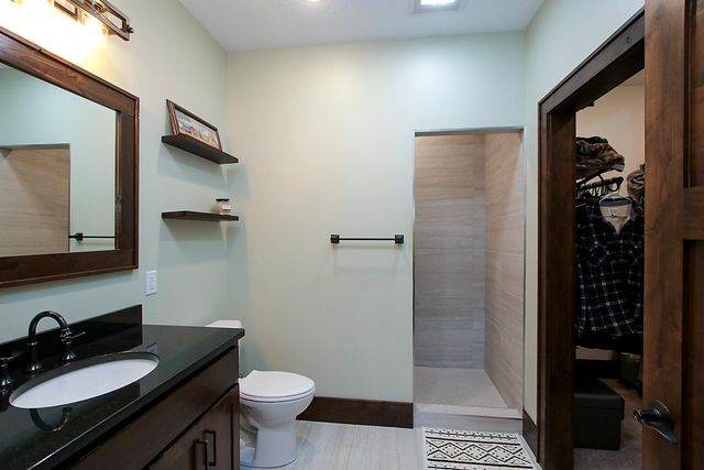 18496 Walden Avenue, Hutchinson, MN 55350