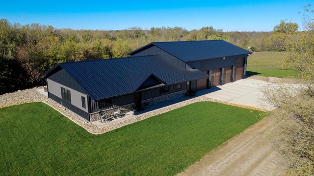 18496 Walden Avenue, Hutchinson, MN 55350