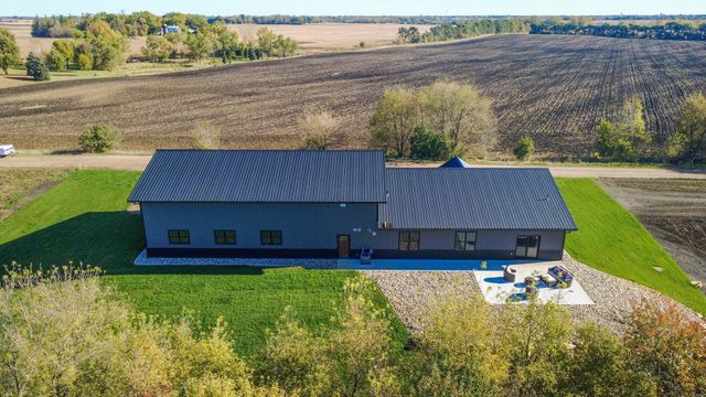 18496 Walden Avenue, Hutchinson, MN 55350