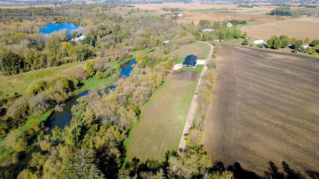 18496 Walden Avenue, Hutchinson, MN 55350