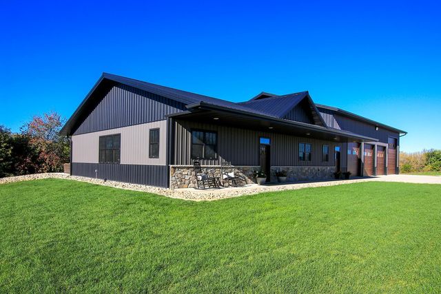 18496 Walden Avenue, Hutchinson, MN 55350