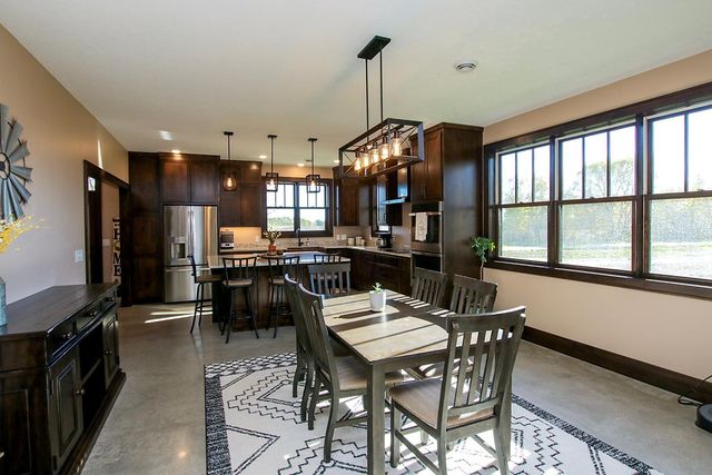 18496 Walden Avenue, Hutchinson, MN 55350