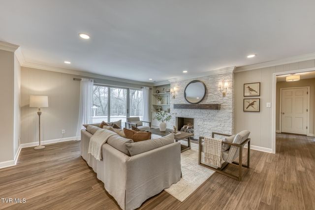 1607 Woodmont Drive, Johnson City, TN 37601