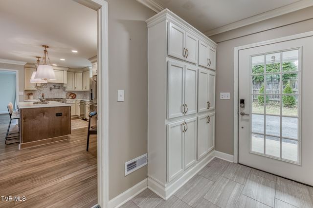 1607 Woodmont Drive, Johnson City, TN 37601