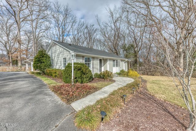 1607 Woodmont Drive, Johnson City, TN 37601