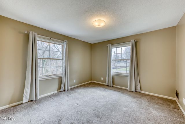 1607 Woodmont Drive, Johnson City, TN 37601