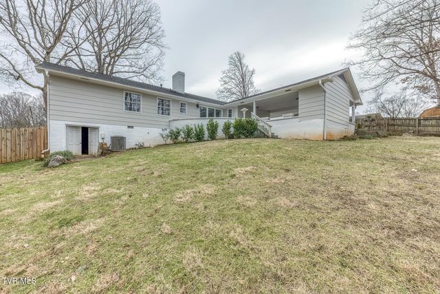 1607 Woodmont Drive, Johnson City, TN 37601