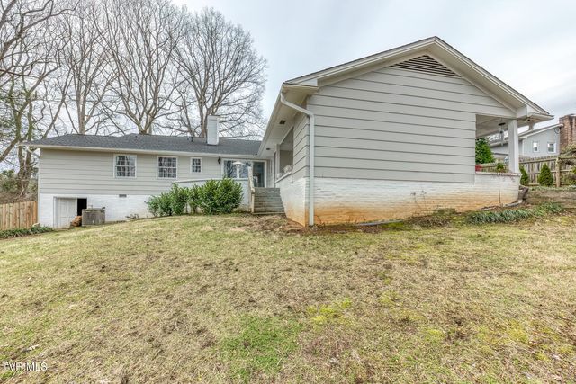 1607 Woodmont Drive, Johnson City, TN 37601