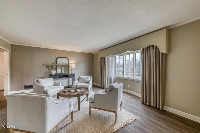 1607 Woodmont Drive, Johnson City, TN 37601