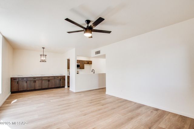 8080 E Speedway Blvd Unit 607, Tucson, AZ 85710
