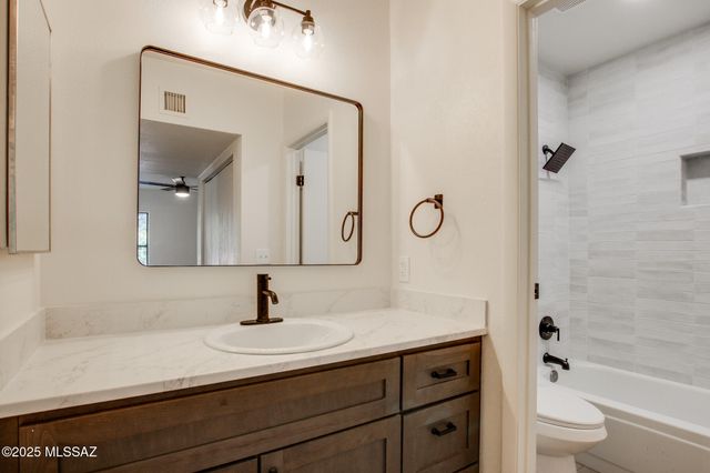 8080 E Speedway Blvd Unit 607, Tucson, AZ 85710