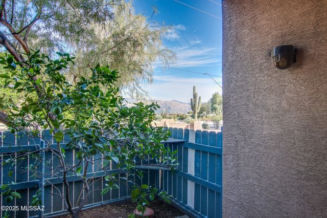 8080 E Speedway Blvd Unit 607, Tucson, AZ 85710