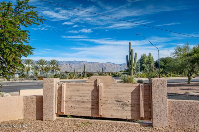 8080 E Speedway Blvd Unit 607, Tucson, AZ 85710