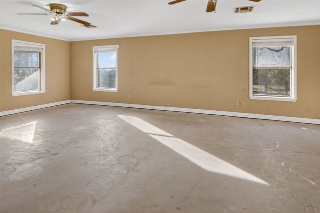 1055 Harmony Circle, Weatherford, TX 76087