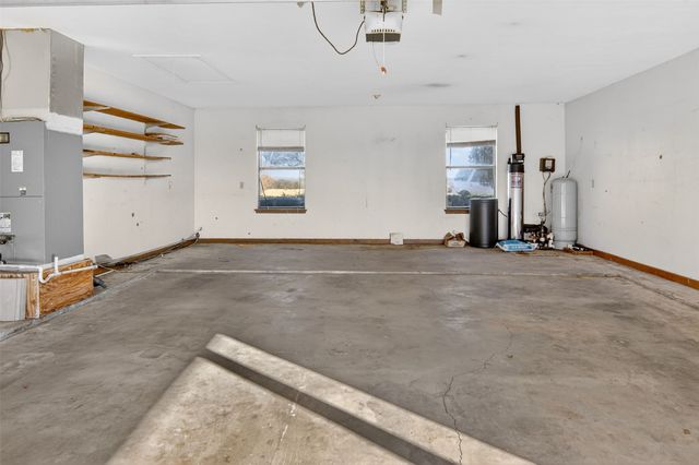 1055 Harmony Circle, Weatherford, TX 76087