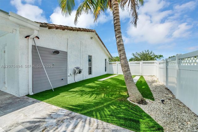 12064 NW 24th St, Coral Springs, FL 33065