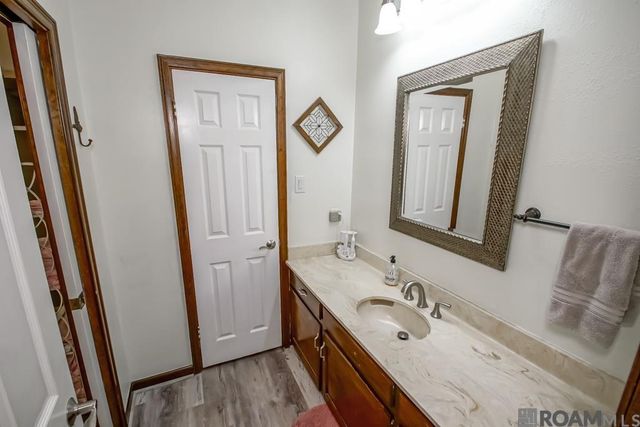 4626 Lake Lawford Ct, Baton Rouge, LA 70816