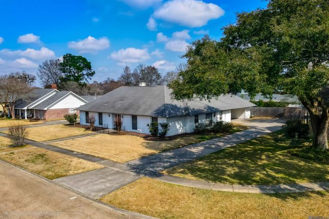 4626 Lake Lawford Ct, Baton Rouge, LA 70816