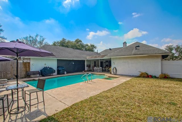 4626 Lake Lawford Ct, Baton Rouge, LA 70816