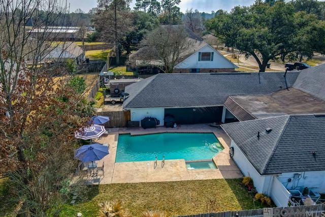 4626 Lake Lawford Ct, Baton Rouge, LA 70816