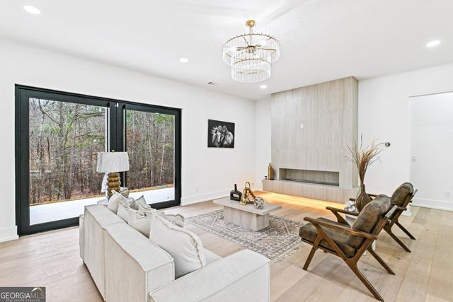 2067 Fontainbleau Drive, Conyers, GA 30094