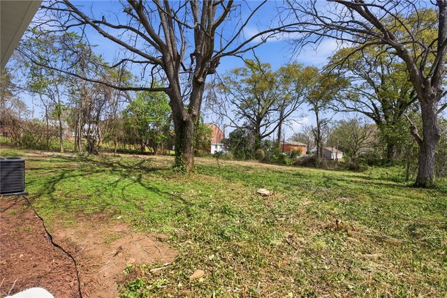 209 Pine Street, Seneca, SC 29678