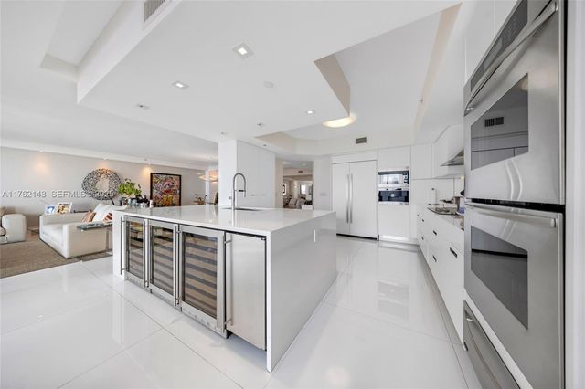 3301 NE 183rd Street 2406, Aventura, FL 33160