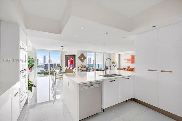 3301 NE 183rd Street 2406, Aventura, FL 33160
