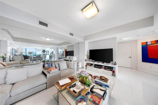 3301 NE 183rd Street 2406, Aventura, FL 33160