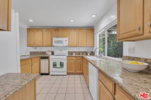 11700 Doral Avenue, Porter Ranch, CA 91326