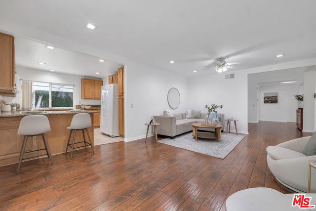 11700 Doral Avenue, Porter Ranch, CA 91326
