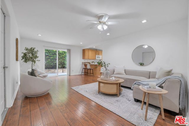 11700 Doral Avenue, Porter Ranch, CA 91326