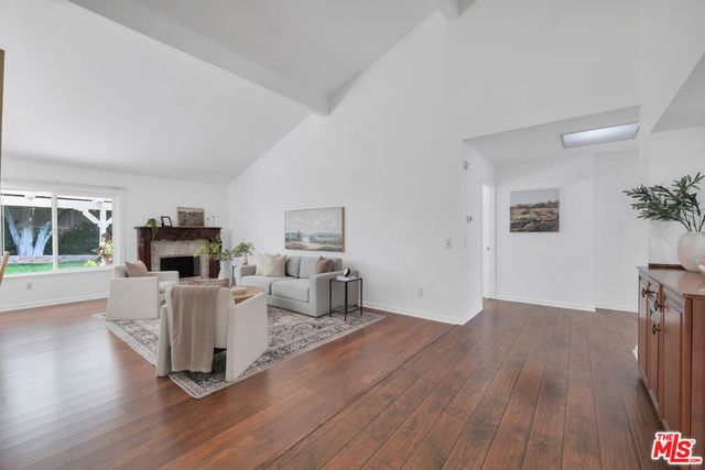 11700 Doral Avenue, Porter Ranch, CA 91326
