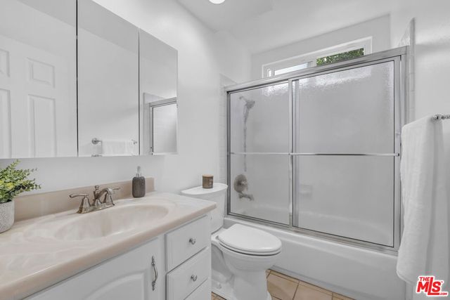 11700 Doral Avenue, Porter Ranch, CA 91326