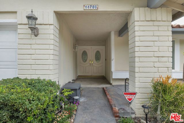 11700 Doral Avenue, Porter Ranch, CA 91326