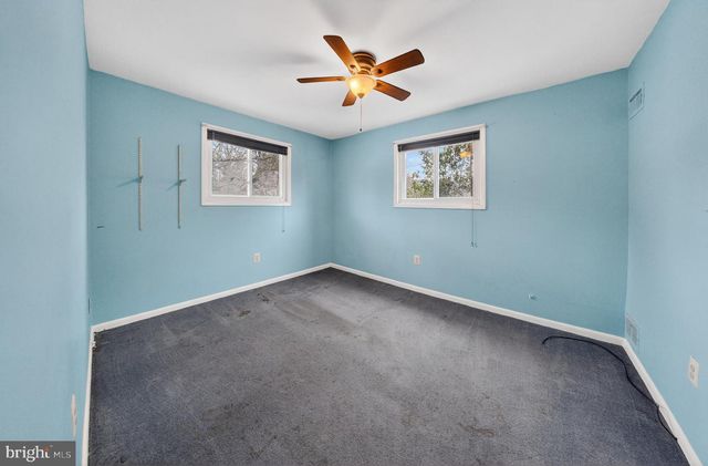 1030 CRESTHAVEN DR, Silver Spring, MD 20903