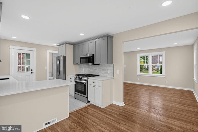 117 LOCUST AVE, Westville, NJ 08093