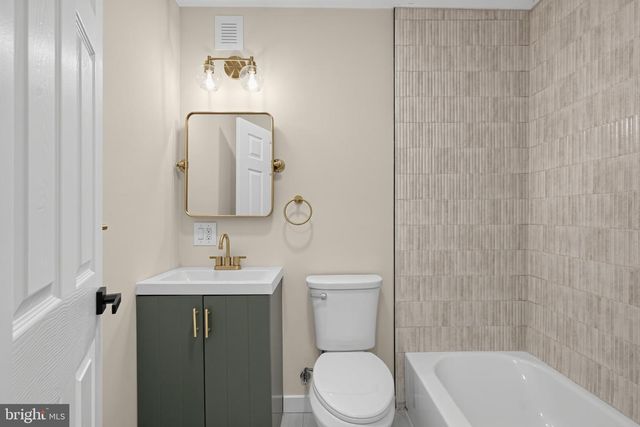 117 LOCUST AVE, Westville, NJ 08093
