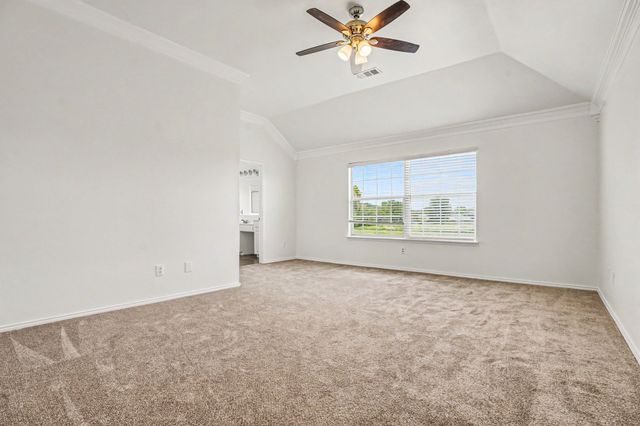 129 Hanover Street, Grand Prairie, TX 75052