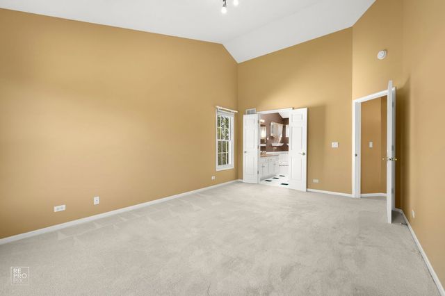 2820 Fairhauser Court, Naperville, IL 60564