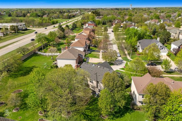 2820 Fairhauser Court, Naperville, IL 60564