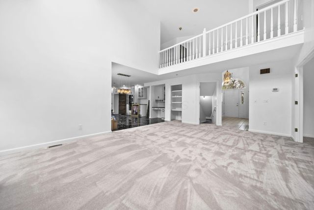 12671 Oakmere Drive, Pickerington, OH 43147