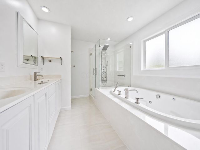12671 Oakmere Drive, Pickerington, OH 43147