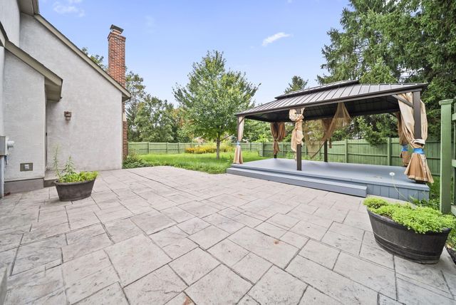 12671 Oakmere Drive, Pickerington, OH 43147