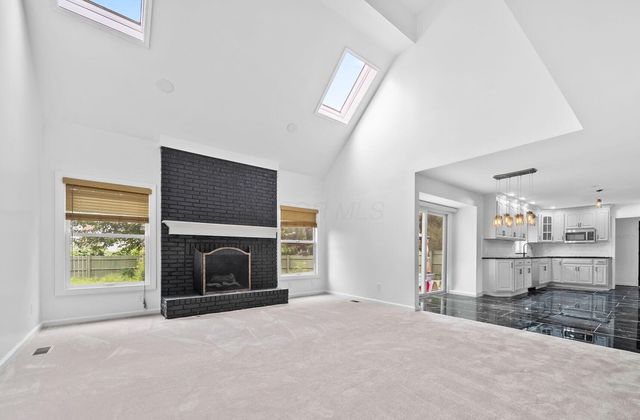 12671 Oakmere Drive, Pickerington, OH 43147