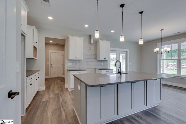 110 Hintons Farms Drive, Easley, SC 29640