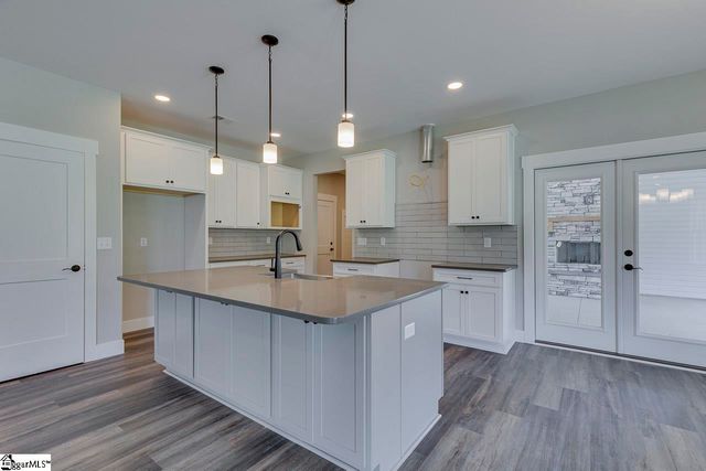 110 Hintons Farms Drive, Easley, SC 29640