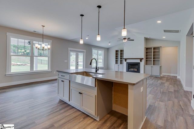 110 Hintons Farms Drive, Easley, SC 29640